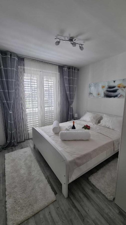 Apartman Nikol Makarska Exteriör bild