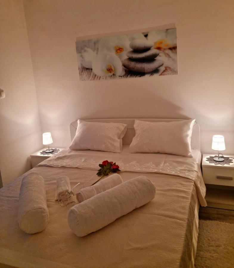 Apartman Nikol Makarska Exteriör bild